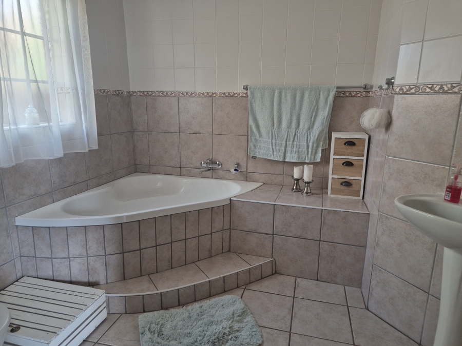 2 Bedroom Property for Sale in Flamwood North West
